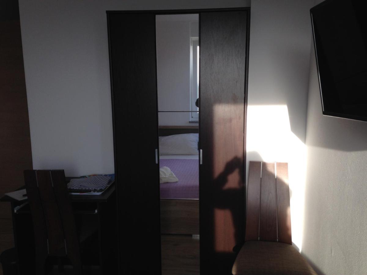 Guesthouse Bencun Medulin Buitenkant foto