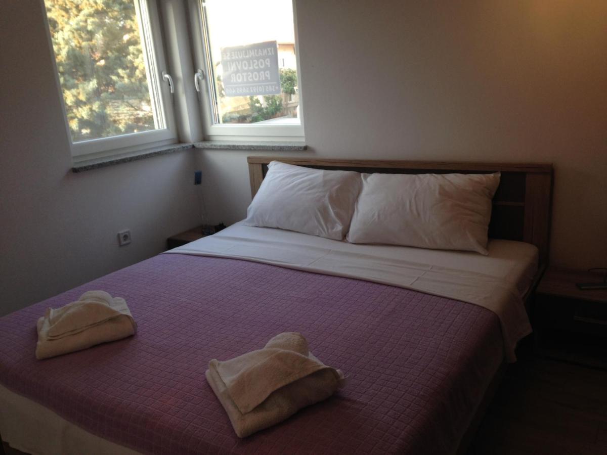 Guesthouse Bencun Medulin Buitenkant foto