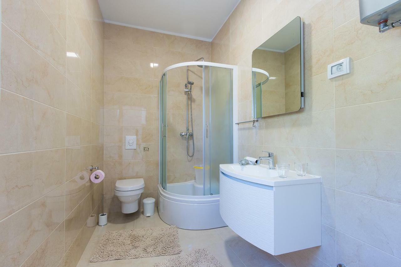 Guesthouse Bencun Medulin Buitenkant foto